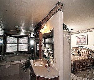 Bridgeport Waterfront Resort